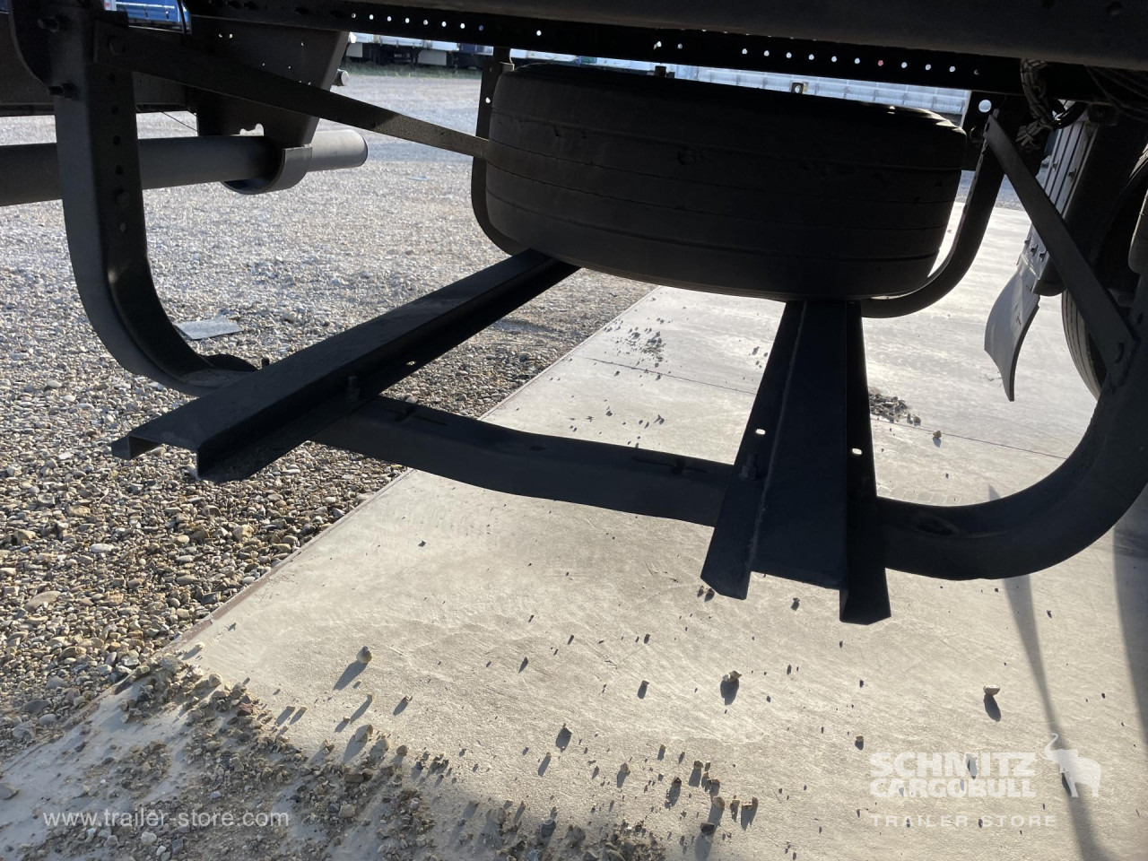 SCHMITZ Remolque Frigo Standard - Trailer berpendingin: gambar 3 SCHMITZ Remolque Frigo Standard - Trailer berpendingin: gambar 3