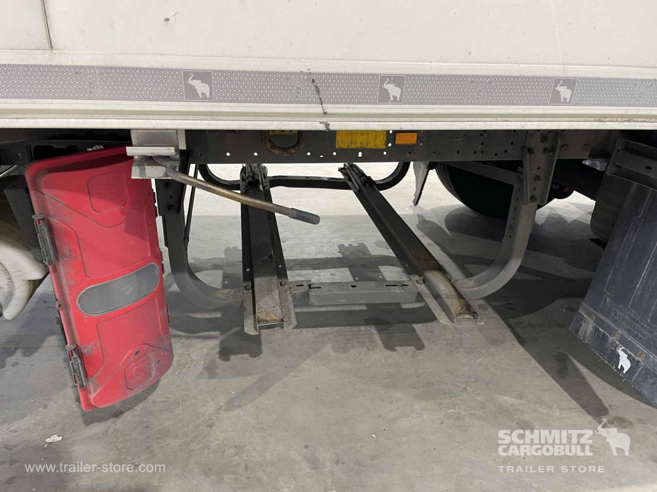 SCHMITZ Semiremolque Frigo Multitemperatura - Semi-trailer isotermal: gambar 3 SCHMITZ Semiremolque Frigo Multitemperatura - Semi-trailer isotermal: gambar 3