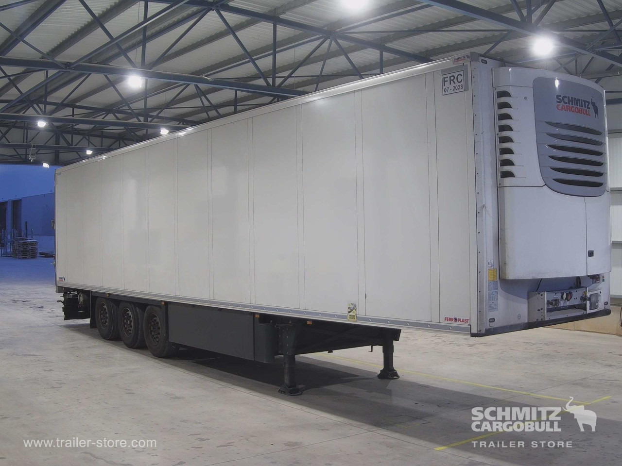 SCHMITZ Semiremolque Frigo Standard - Semi-trailer isotermal: gambar 1 SCHMITZ Semiremolque Frigo Standard - Semi-trailer isotermal: gambar 1