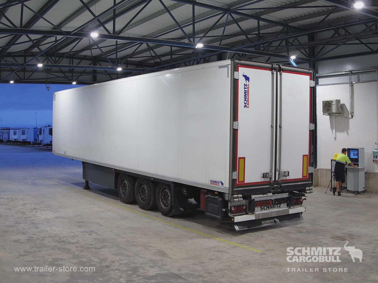 SCHMITZ Semiremolque Frigo Standard - Semi-trailer isotermal: gambar 5 SCHMITZ Semiremolque Frigo Standard - Semi-trailer isotermal: gambar 5