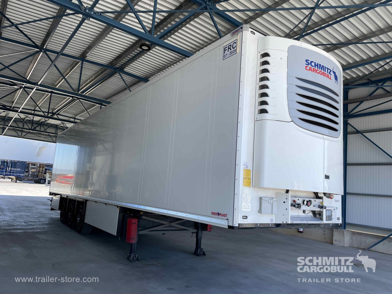 SCHMITZ Semiremolque Frigo Standard - Semi-trailer isotermal: gambar 1 SCHMITZ Semiremolque Frigo Standard - Semi-trailer isotermal: gambar 1