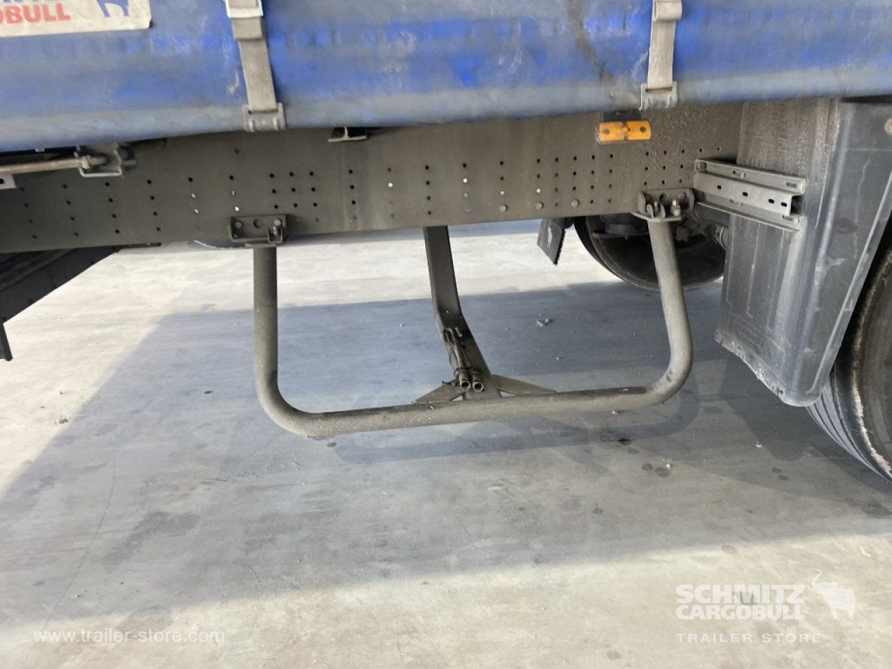 SCHMITZ Semiremolque Lona Standard - Semi-trailer dengan terpal samping: gambar 2 SCHMITZ Semiremolque Lona Standard - Semi-trailer dengan terpal samping: gambar 2