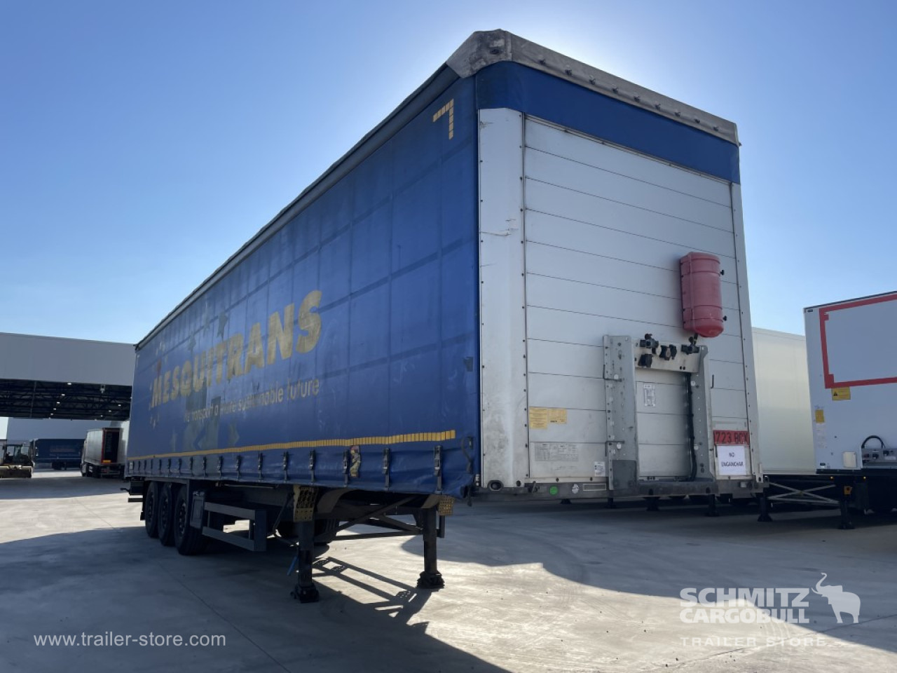 SCHMITZ Semiremolque Lona Standard - Semi-trailer dengan terpal samping: gambar 1 SCHMITZ Semiremolque Lona Standard - Semi-trailer dengan terpal samping: gambar 1
