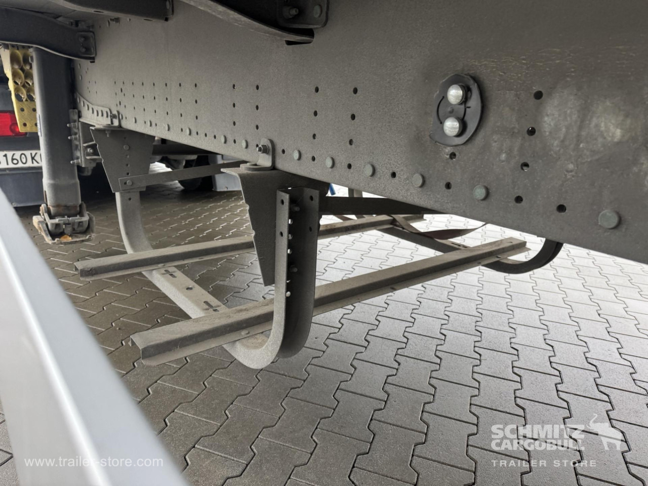 SCHMITZ Curtainsider Standard - Semi-trailer dengan terpal samping: gambar 2 SCHMITZ Curtainsider Standard - Semi-trailer dengan terpal samping: gambar 2