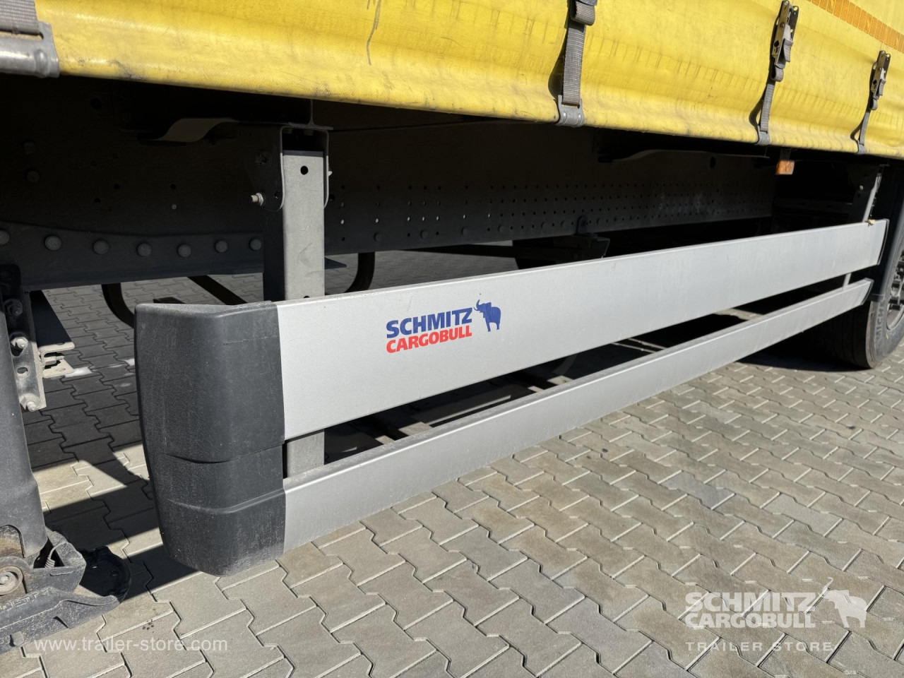 SCHMITZ Curtainsider Standard - Semi-trailer dengan terpal samping: gambar 3 SCHMITZ Curtainsider Standard - Semi-trailer dengan terpal samping: gambar 3