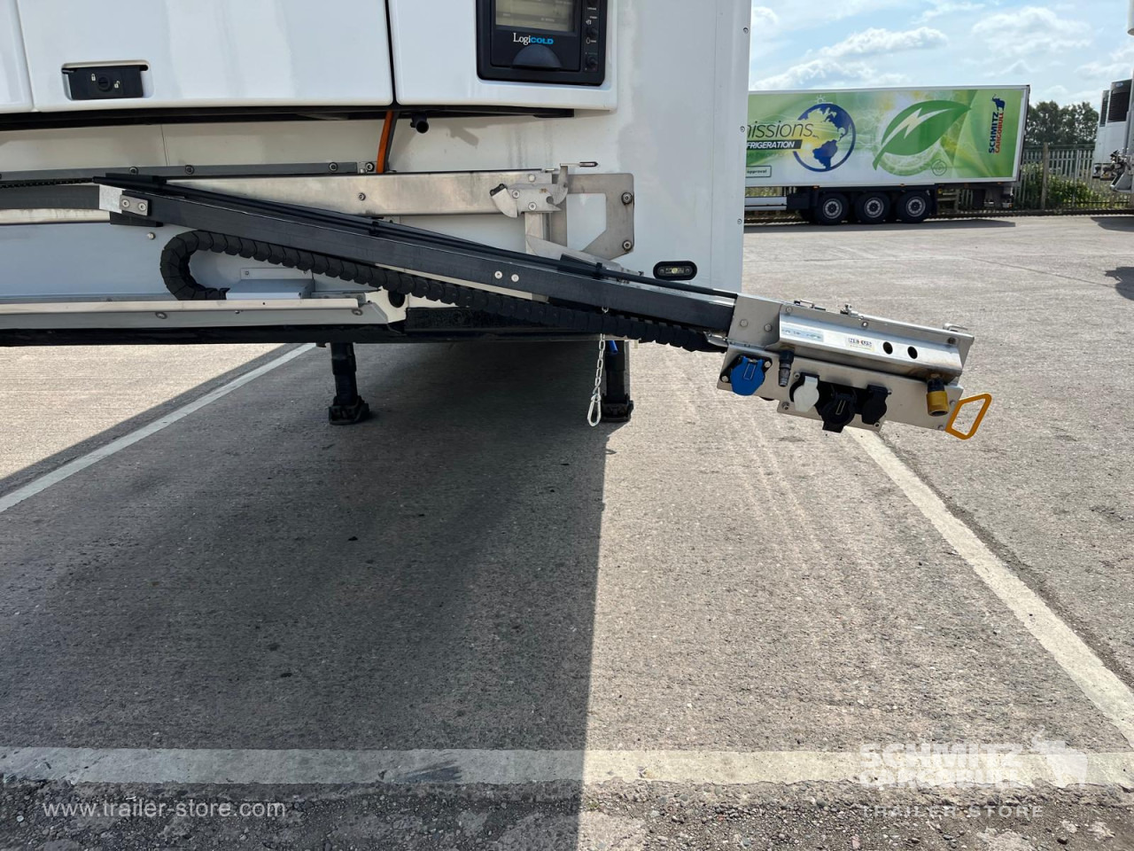 SCHMITZ Reefer Multitemp - Semi-trailer isotermal: gambar 3 SCHMITZ Reefer Multitemp - Semi-trailer isotermal: gambar 3