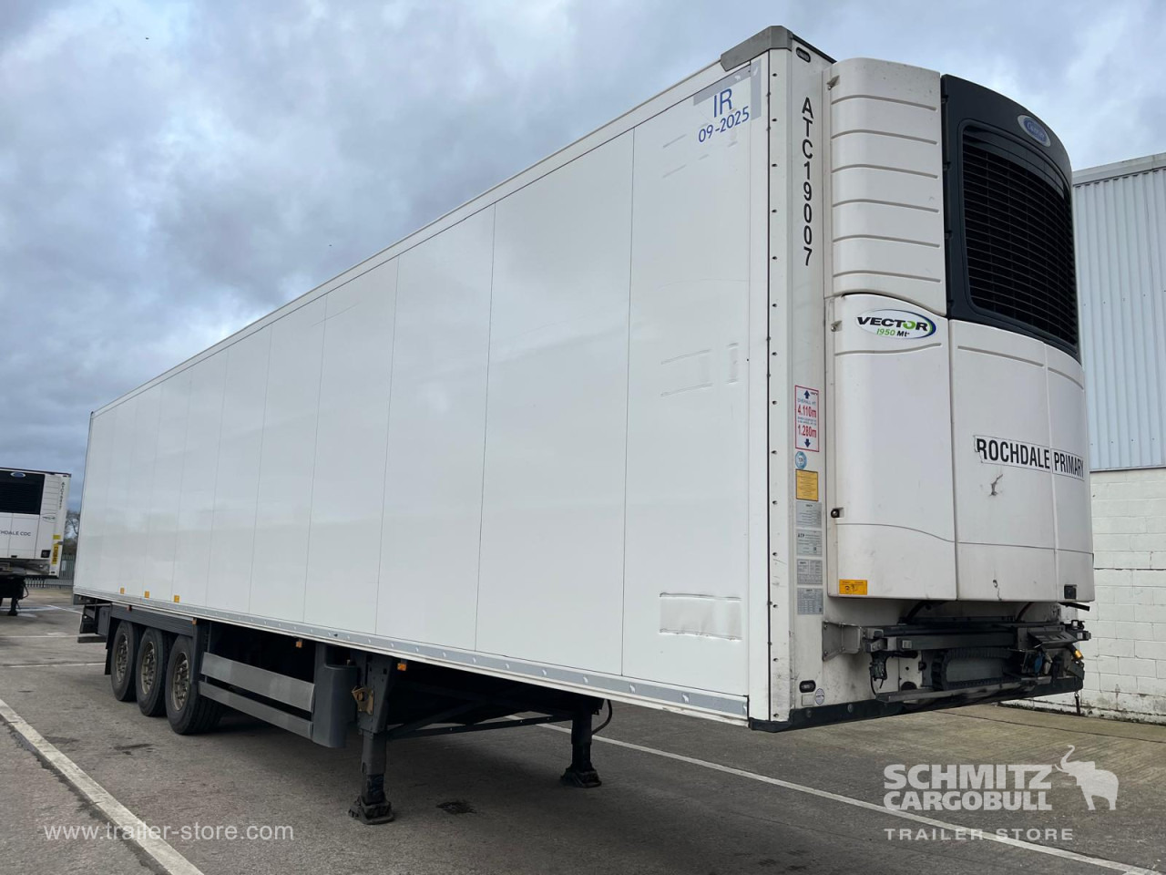 SCHMITZ Reefer Multitemp - Semi-trailer isotermal: gambar 1 SCHMITZ Reefer Multitemp - Semi-trailer isotermal: gambar 1
