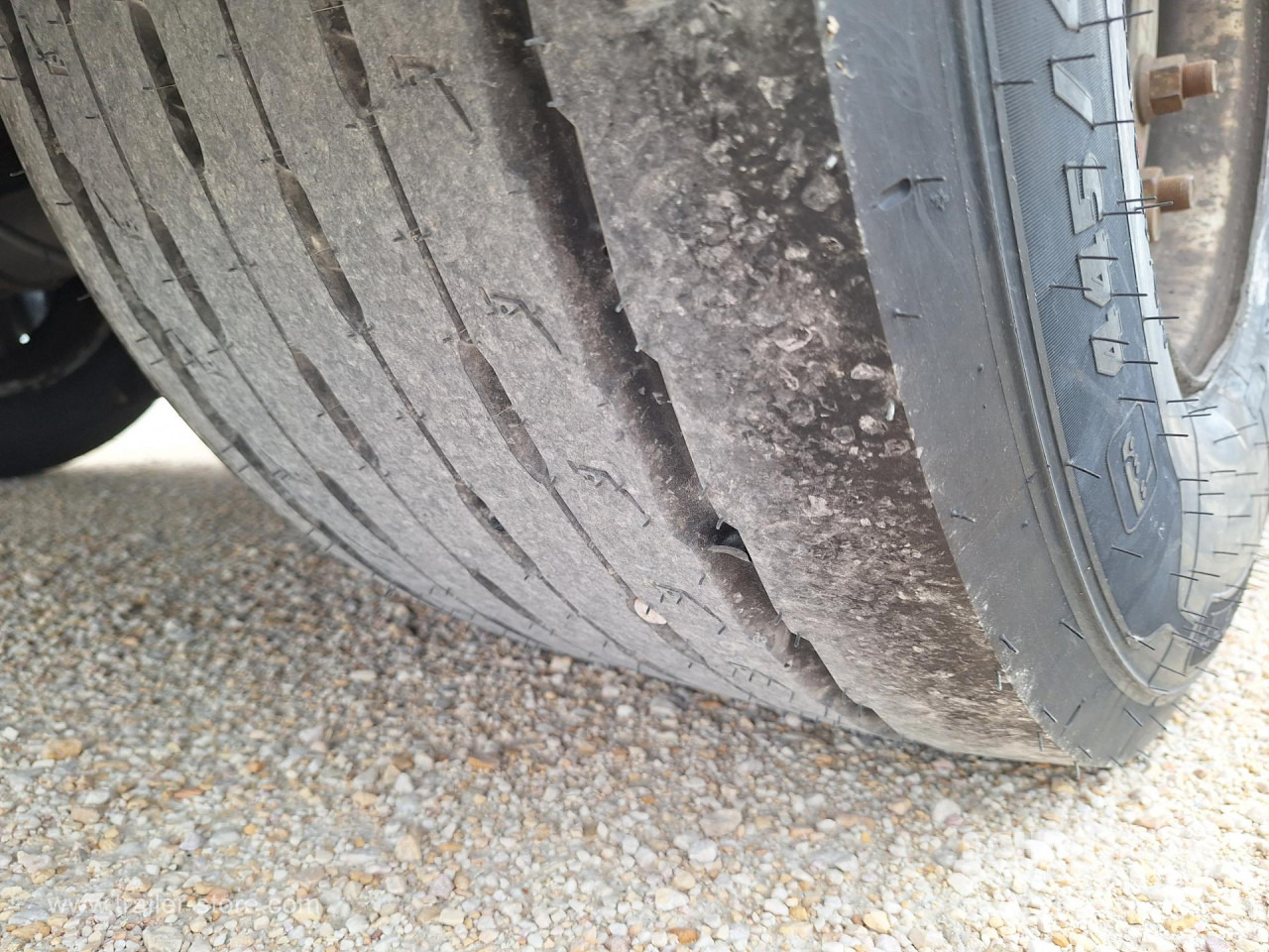 SCHMITZ Curtainsider Mega - Semi-trailer dengan terpal samping: gambar 2 SCHMITZ Curtainsider Mega - Semi-trailer dengan terpal samping: gambar 2