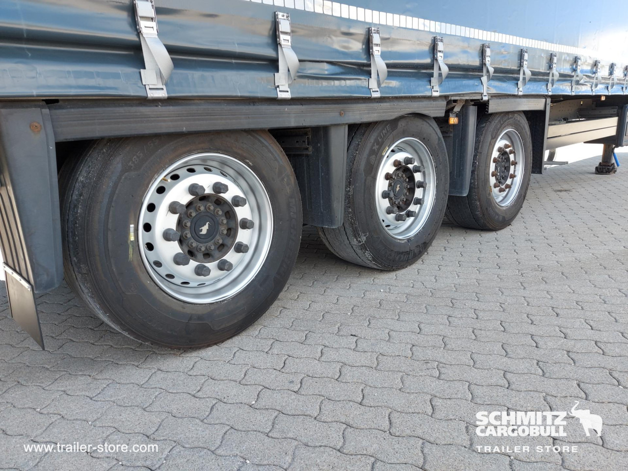 SCHMITZ Curtainsider Mega - Semi-trailer dengan terpal samping: gambar 5 SCHMITZ Curtainsider Mega - Semi-trailer dengan terpal samping: gambar 5