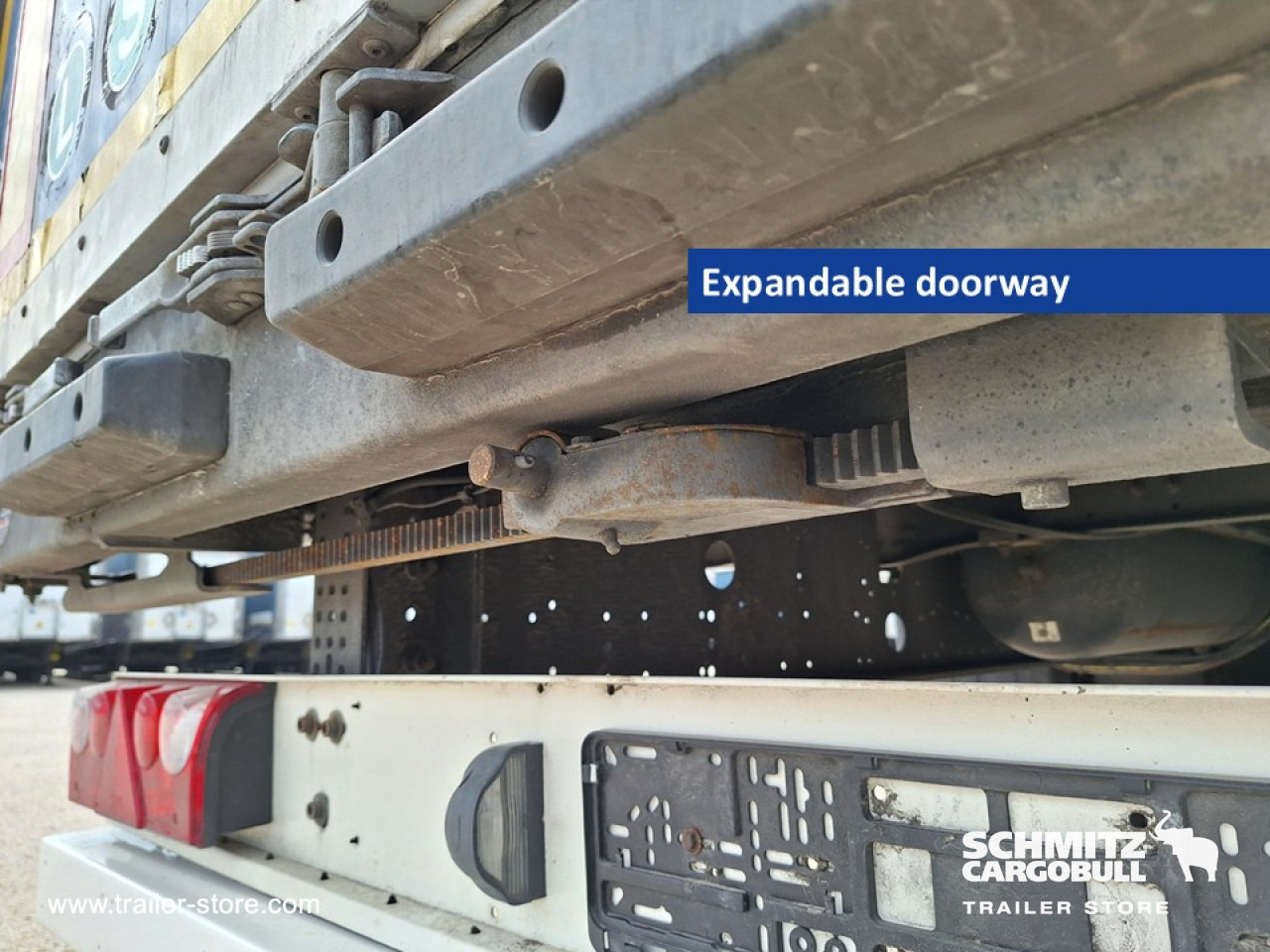 SCHMITZ Curtainsider Mega - Semi-trailer dengan terpal samping: gambar 4 SCHMITZ Curtainsider Mega - Semi-trailer dengan terpal samping: gambar 4