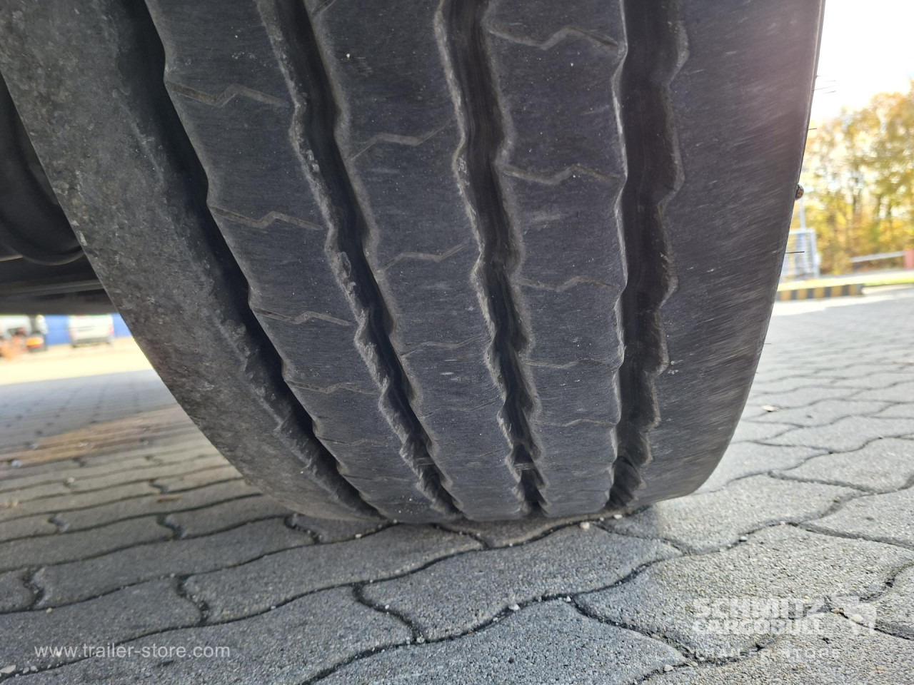 SCHMITZ Mélyhűtő koffer Multitemp - Semi-trailer isotermal: gambar 4 SCHMITZ Mélyhűtő koffer Multitemp - Semi-trailer isotermal: gambar 4