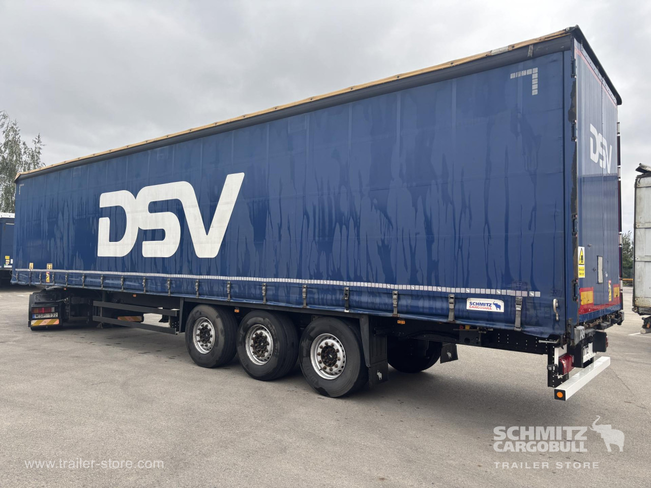 SCHMITZ Curtainsider Standard - Semi-trailer dengan terpal samping: gambar 4 SCHMITZ Curtainsider Standard - Semi-trailer dengan terpal samping: gambar 4