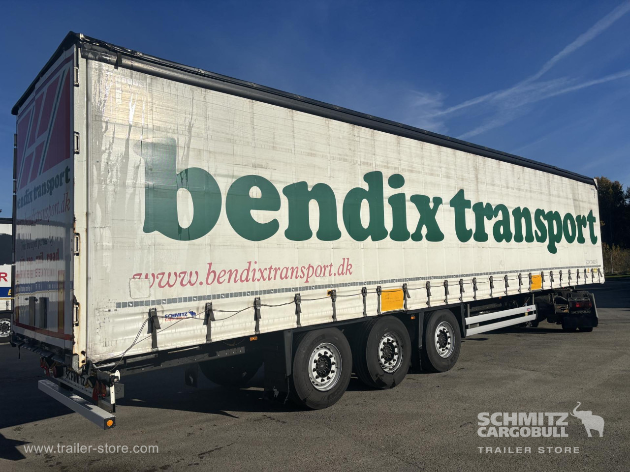 SCHMITZ Curtainsider Standard - Semi-trailer dengan terpal samping: gambar 1 SCHMITZ Curtainsider Standard - Semi-trailer dengan terpal samping: gambar 1