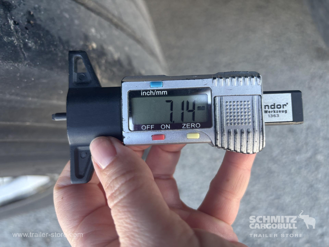 SCHMITZ Curtainsider Standard - Semi-trailer dengan terpal samping: gambar 3 SCHMITZ Curtainsider Standard - Semi-trailer dengan terpal samping: gambar 3