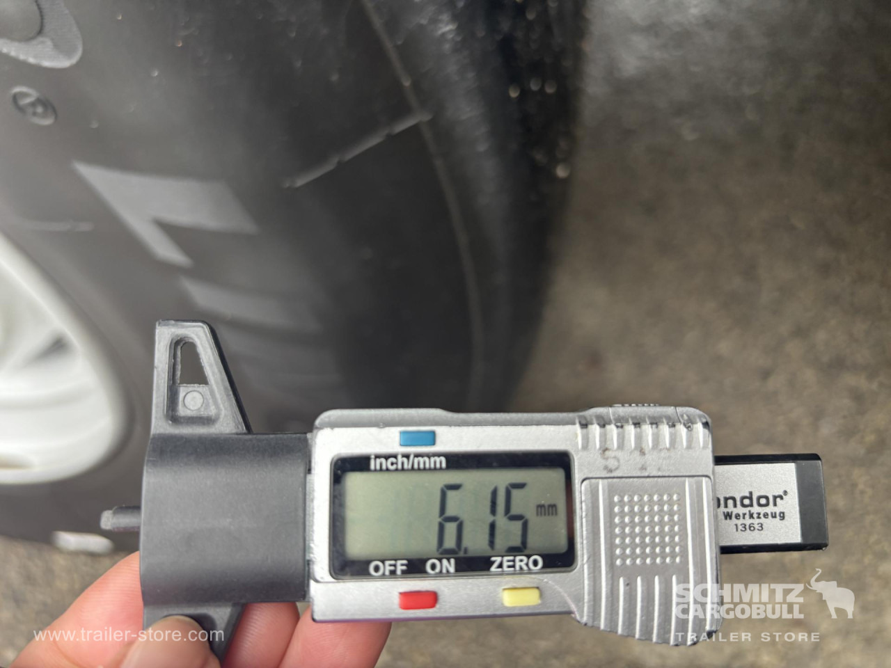 SCHMITZ Curtainsider Standard - Semi-trailer dengan terpal samping: gambar 2 SCHMITZ Curtainsider Standard - Semi-trailer dengan terpal samping: gambar 2