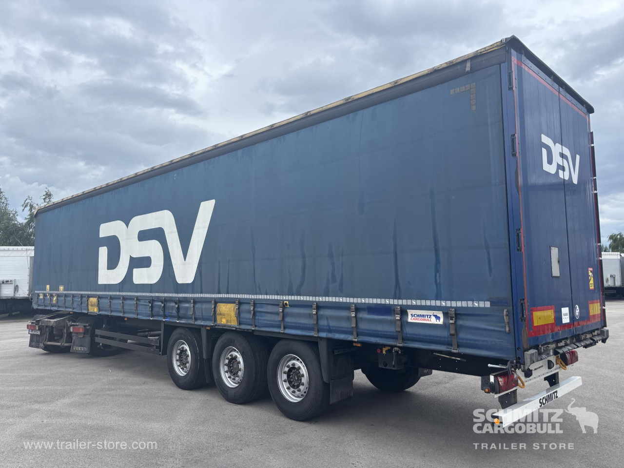 SCHMITZ Curtainsider Standard - Semi-trailer dengan terpal samping: gambar 4 SCHMITZ Curtainsider Standard - Semi-trailer dengan terpal samping: gambar 4