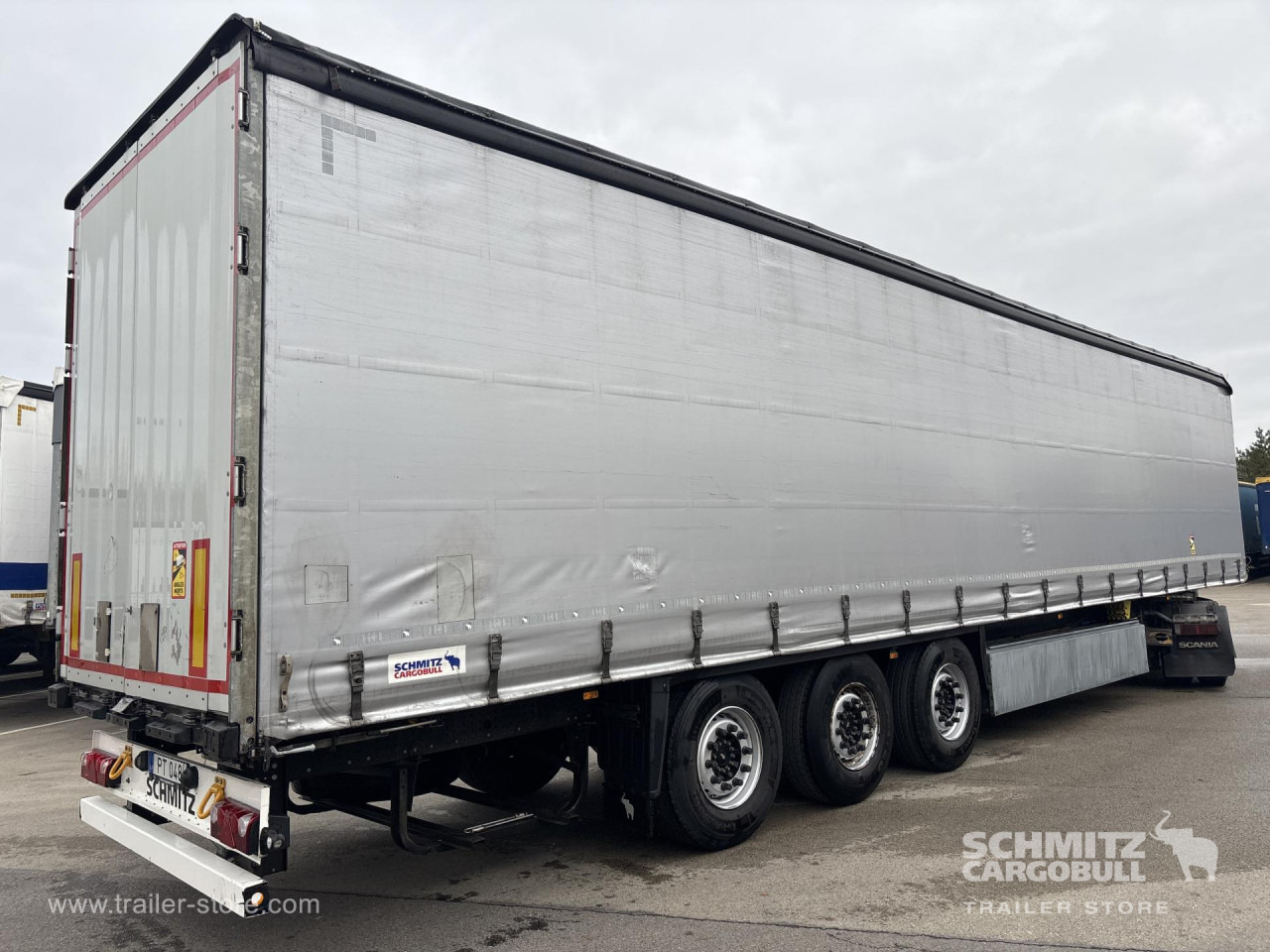 SCHMITZ Curtainsider Standard - Semi-trailer dengan terpal samping: gambar 1 SCHMITZ Curtainsider Standard - Semi-trailer dengan terpal samping: gambar 1