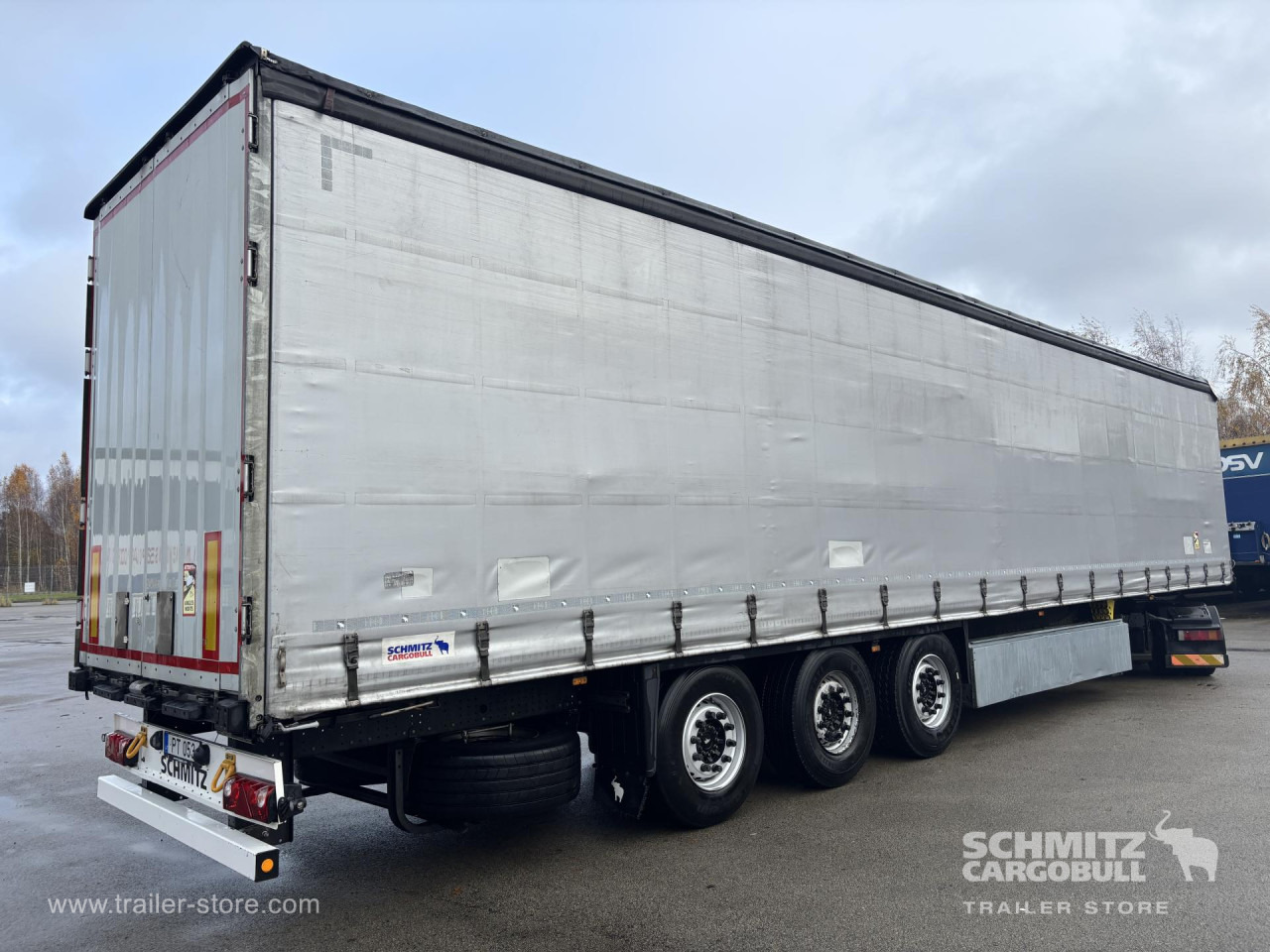 SCHMITZ Curtainsider Standard - Semi-trailer dengan terpal samping: gambar 1 SCHMITZ Curtainsider Standard - Semi-trailer dengan terpal samping: gambar 1