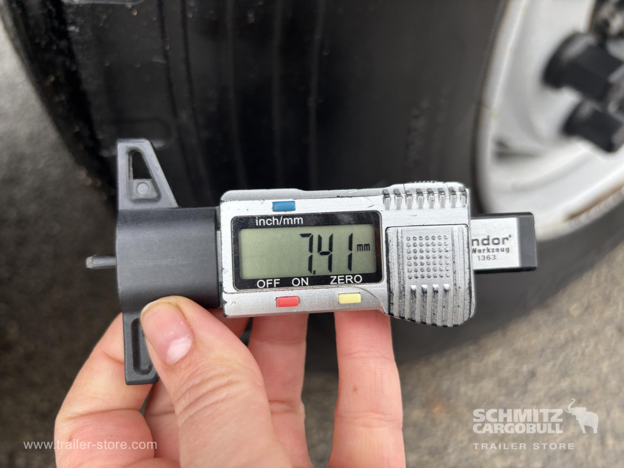 SCHMITZ Curtainsider Standard - Semi-trailer dengan terpal samping: gambar 3 SCHMITZ Curtainsider Standard - Semi-trailer dengan terpal samping: gambar 3