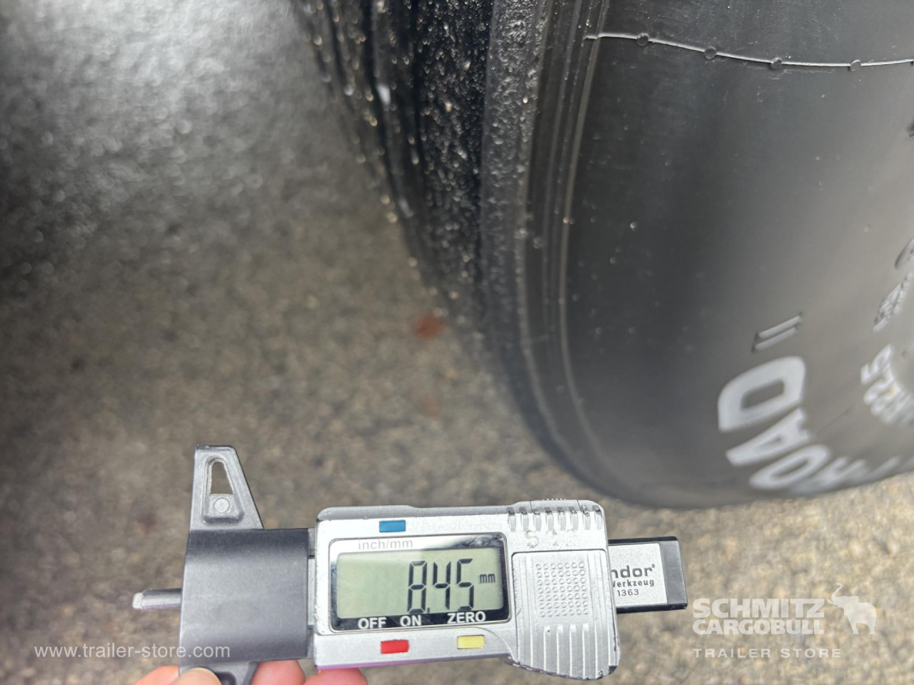 SCHMITZ Curtainsider Standard - Semi-trailer dengan terpal samping: gambar 3 SCHMITZ Curtainsider Standard - Semi-trailer dengan terpal samping: gambar 3