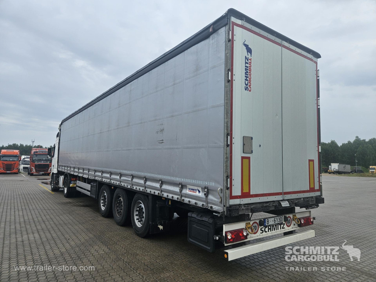 SCHMITZ Curtainsider Standard - Semi-trailer dengan terpal samping: gambar 2 SCHMITZ Curtainsider Standard - Semi-trailer dengan terpal samping: gambar 2