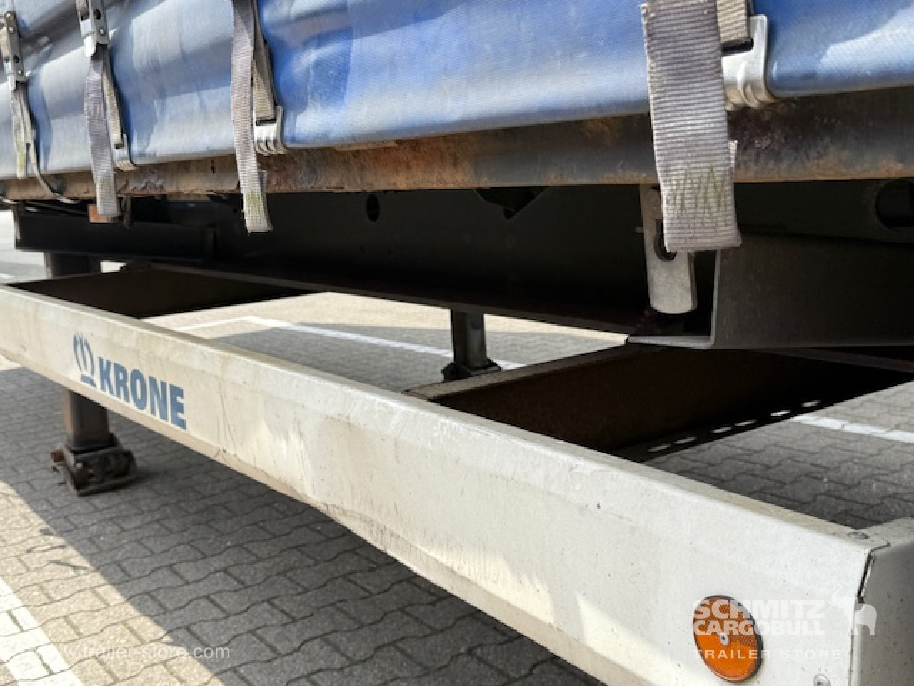 KRONE Oplegger Schuifzeil Mega - Semi-trailer dengan terpal samping: gambar 2 KRONE Oplegger Schuifzeil Mega - Semi-trailer dengan terpal samping: gambar 2