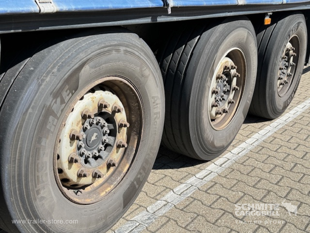 SCHMITZ Oplegger Schuifzeil Standard - Semi-trailer dengan terpal samping: gambar 3 SCHMITZ Oplegger Schuifzeil Standard - Semi-trailer dengan terpal samping: gambar 3