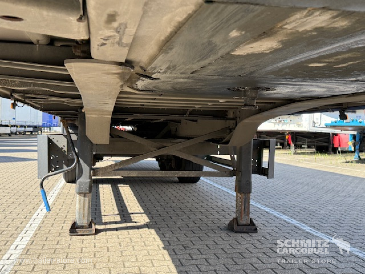 SCHMITZ Oplegger Schuifzeil Standard - Semi-trailer dengan terpal samping: gambar 2 SCHMITZ Oplegger Schuifzeil Standard - Semi-trailer dengan terpal samping: gambar 2