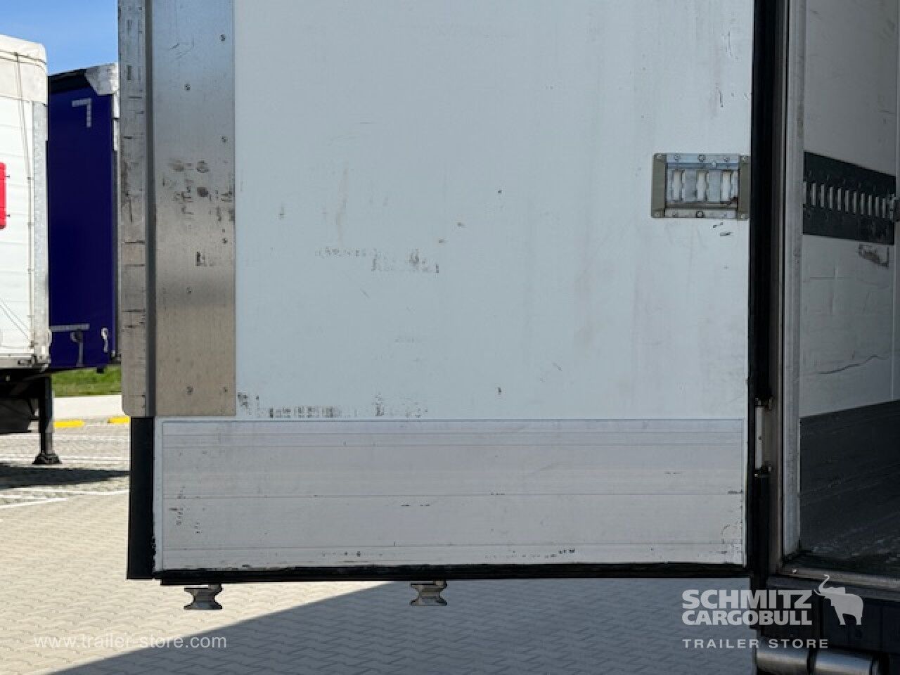 SCHMITZ Oplegger Vries Multitemp - Semi-trailer isotermal: gambar 4 SCHMITZ Oplegger Vries Multitemp - Semi-trailer isotermal: gambar 4