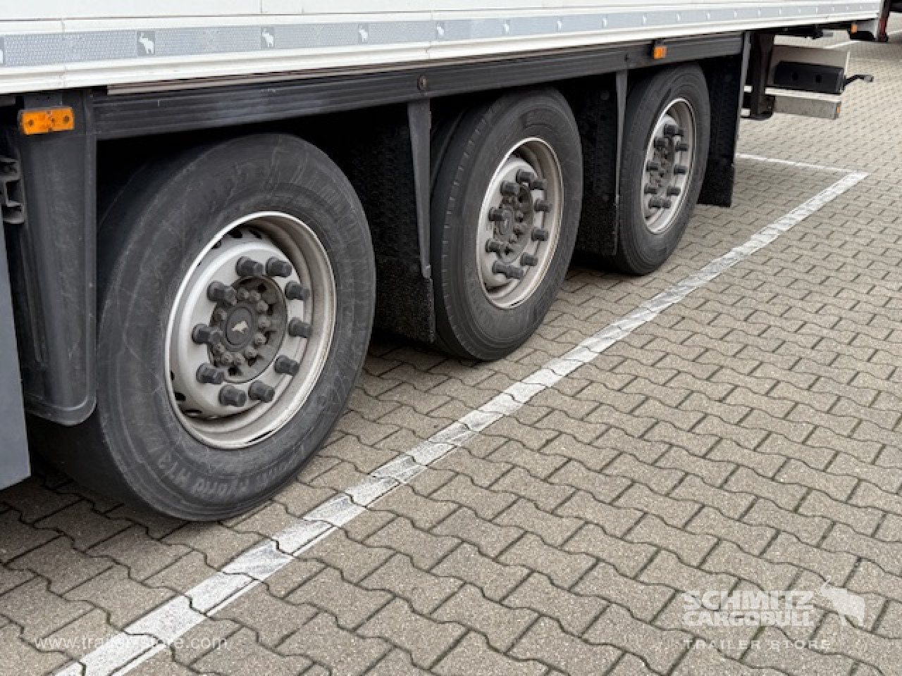 SCHMITZ Oplegger Vries Multitemp - Semi-trailer isotermal: gambar 3 SCHMITZ Oplegger Vries Multitemp - Semi-trailer isotermal: gambar 3