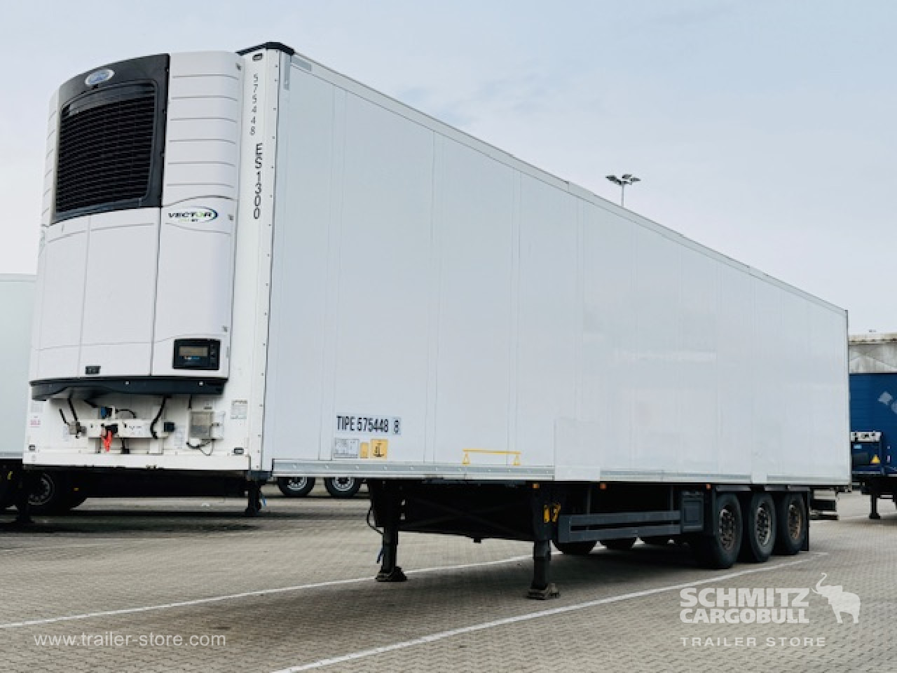 SCHMITZ Oplegger Vries Multitemp Double deck - Semi-trailer isotermal: gambar 1 SCHMITZ Oplegger Vries Multitemp Double deck - Semi-trailer isotermal: gambar 1
