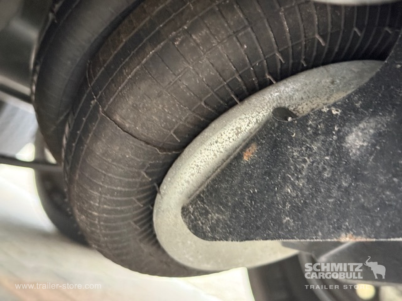 SCHMITZ Oplegger Vries Standard - Semi-trailer isotermal: gambar 3 SCHMITZ Oplegger Vries Standard - Semi-trailer isotermal: gambar 3