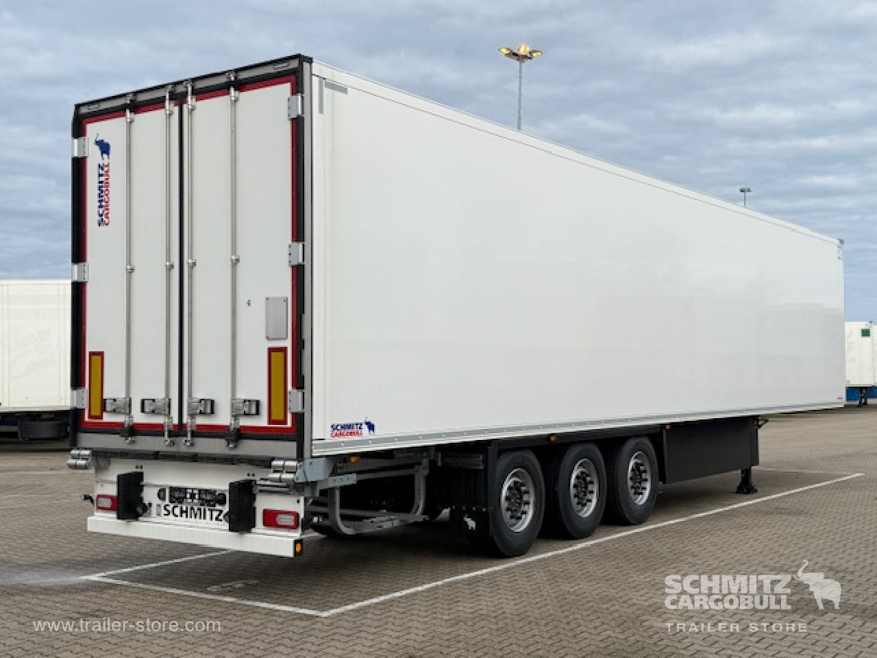 SCHMITZ Oplegger Vries Standard Double deck - Semi-trailer isotermal: gambar 4 SCHMITZ Oplegger Vries Standard Double deck - Semi-trailer isotermal: gambar 4