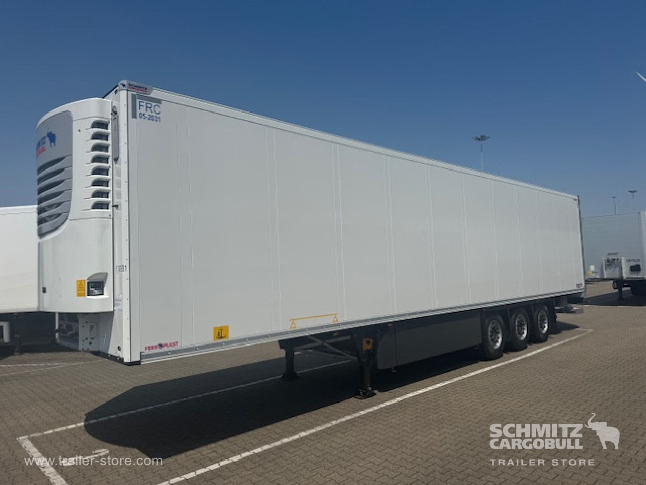 SCHMITZ Oplegger Vries Standard Taillift - Semi-trailer isotermal: gambar 1 SCHMITZ Oplegger Vries Standard Taillift - Semi-trailer isotermal: gambar 1