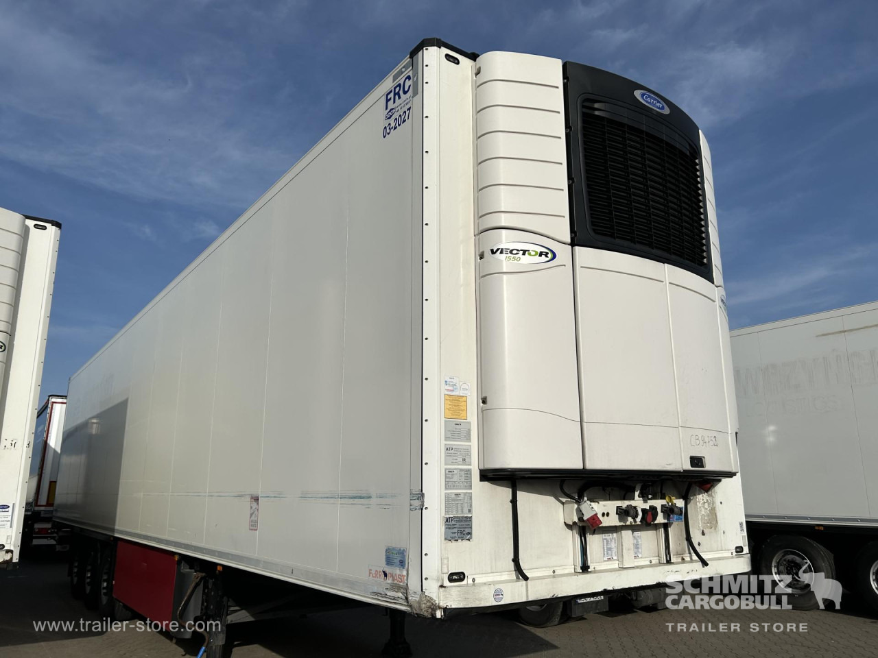 SCHMITZ Reefer Standard - Semi-trailer isotermal: gambar 1 SCHMITZ Reefer Standard - Semi-trailer isotermal: gambar 1