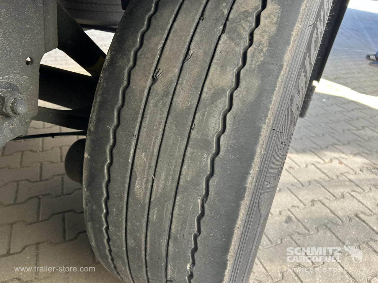 SCHMITZ Reefer Standard - Semi-trailer isotermal: gambar 2 SCHMITZ Reefer Standard - Semi-trailer isotermal: gambar 2