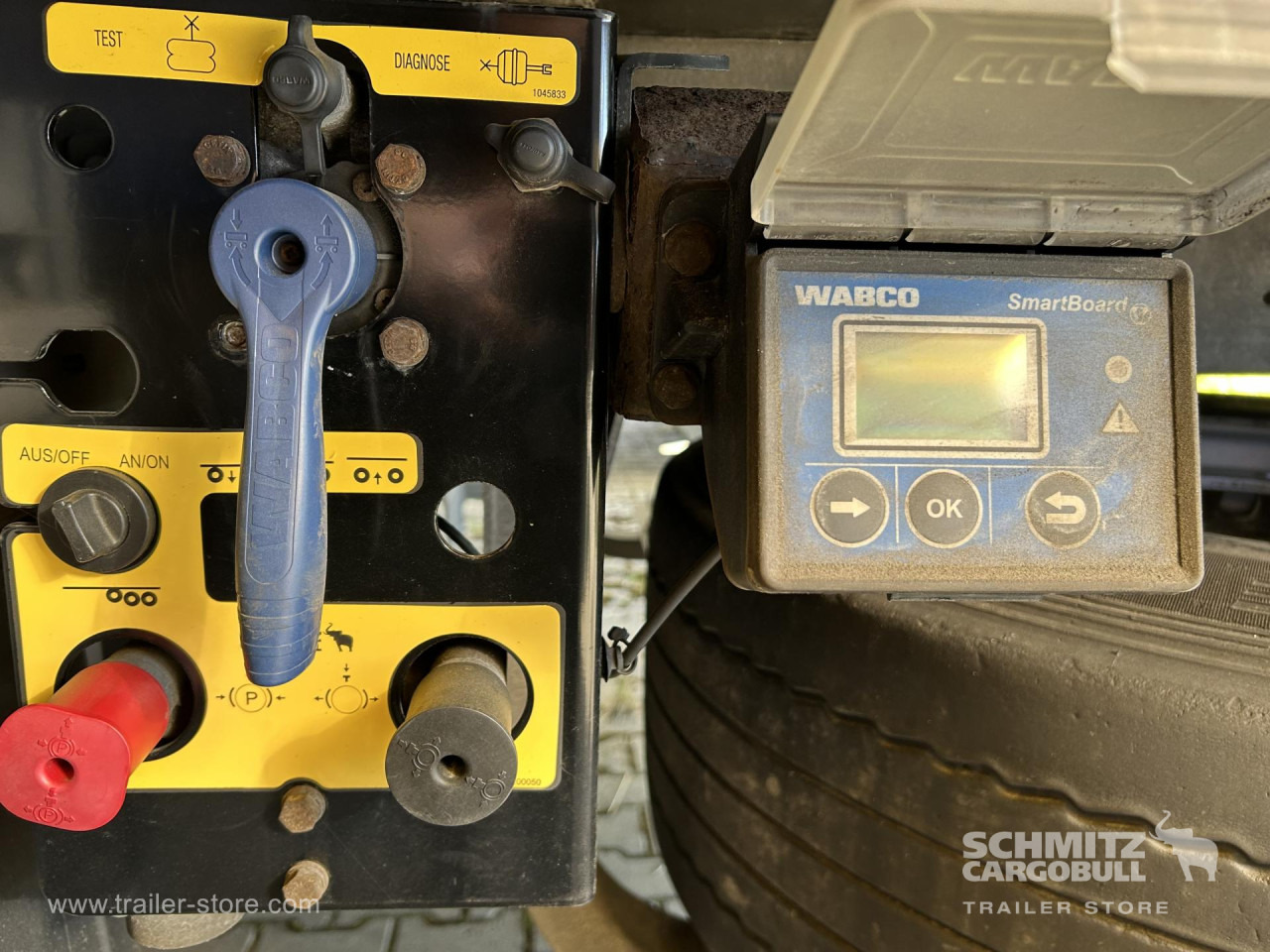SCHMITZ Reefer Standard - Semi-trailer isotermal: gambar 4 SCHMITZ Reefer Standard - Semi-trailer isotermal: gambar 4