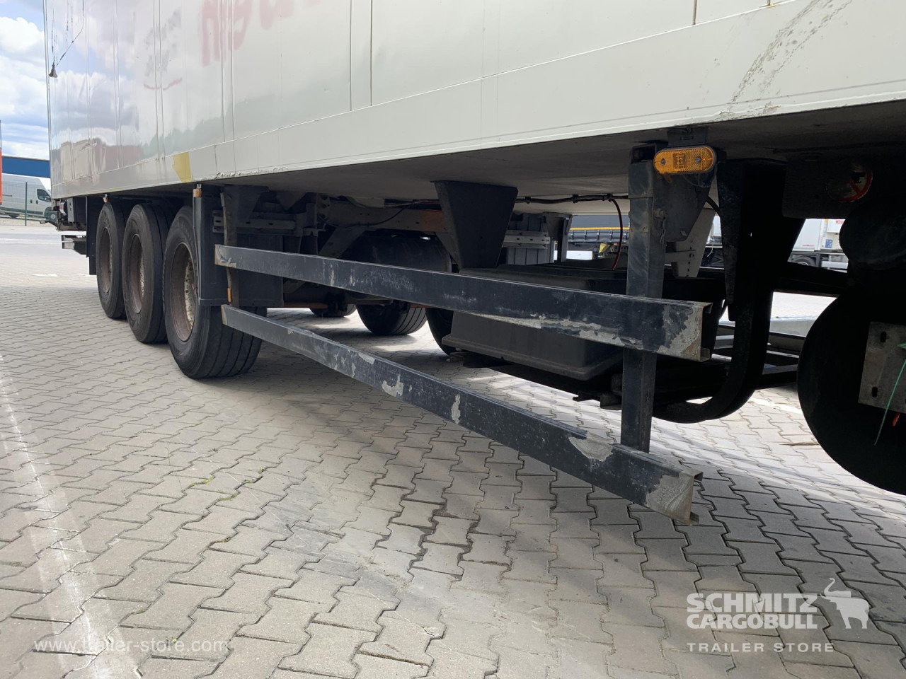 Semi-trailer isotermal SCHMITZ Reefer Standard Taillift: gambar 12