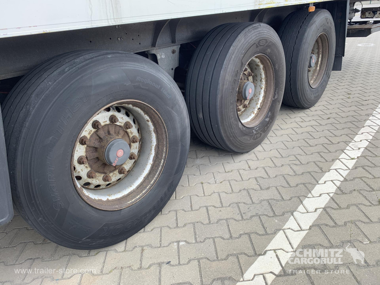 Semi-trailer isotermal SCHMITZ Reefer Standard Taillift: gambar 14