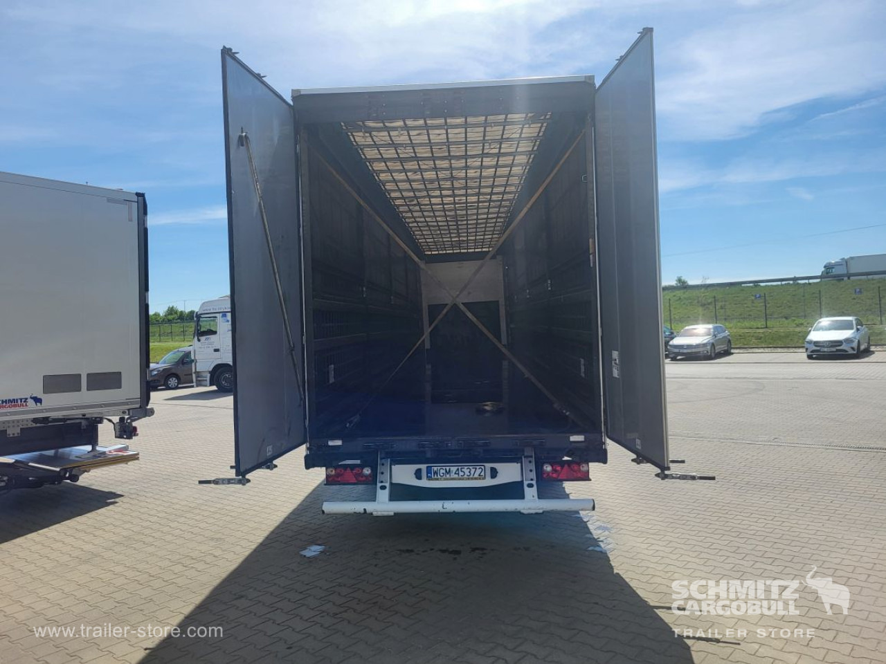 WIELTON Curtainsider Mega - Semi-trailer dengan terpal samping: gambar 4 WIELTON Curtainsider Mega - Semi-trailer dengan terpal samping: gambar 4