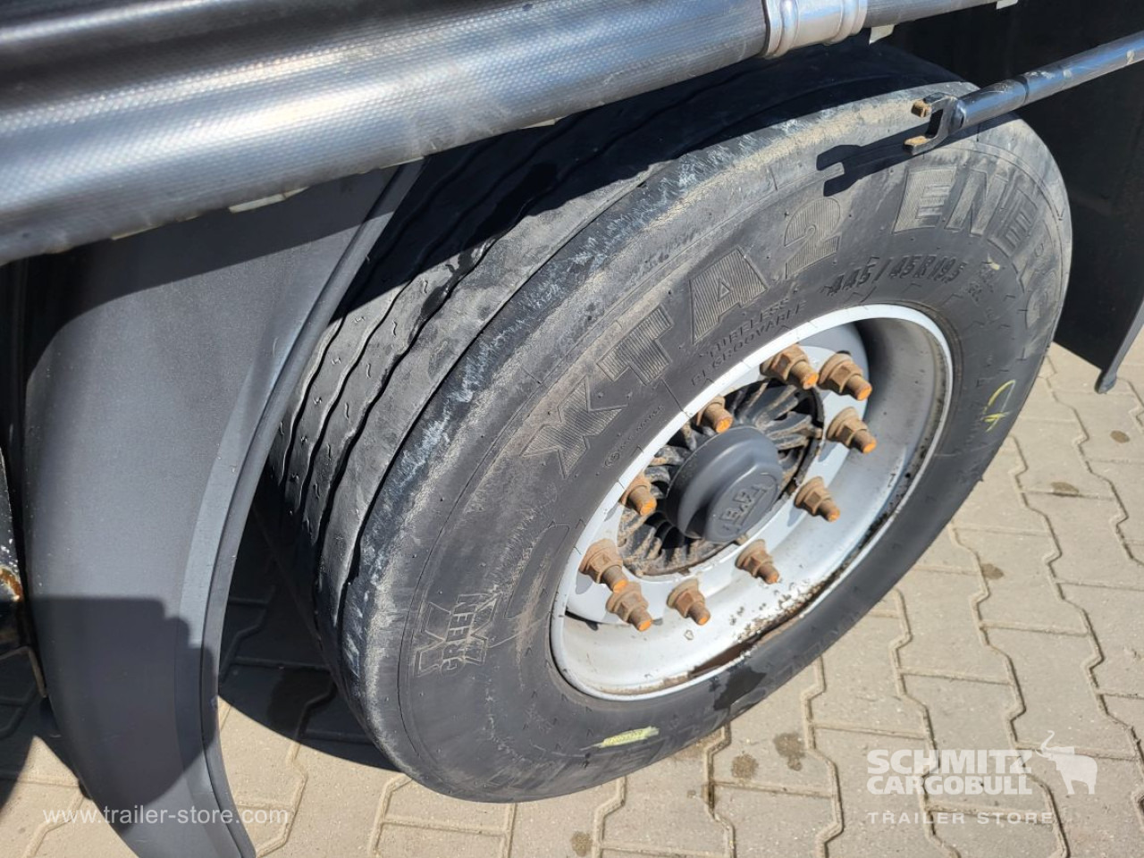 WIELTON Curtainsider Mega - Semi-trailer dengan terpal samping: gambar 3 WIELTON Curtainsider Mega - Semi-trailer dengan terpal samping: gambar 3