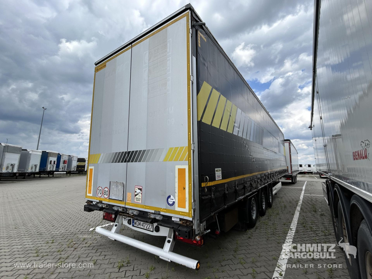 WIELTON Curtainsider Mega - Semi-trailer dengan terpal samping: gambar 4 WIELTON Curtainsider Mega - Semi-trailer dengan terpal samping: gambar 4
