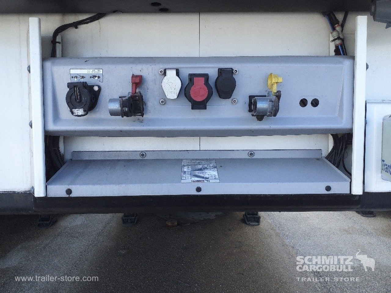 SCHMITZ Reefer Standard - Semi-trailer isotermal: gambar 4 SCHMITZ Reefer Standard - Semi-trailer isotermal: gambar 4