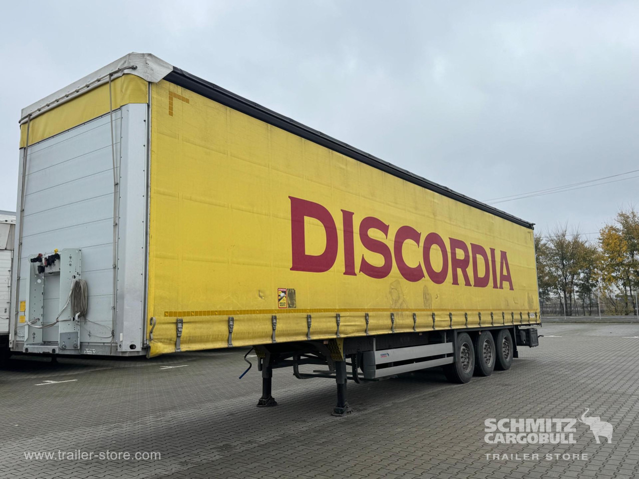 SCHMITZ Curtainsider Standard - Semi-trailer dengan terpal samping: gambar 1 SCHMITZ Curtainsider Standard - Semi-trailer dengan terpal samping: gambar 1