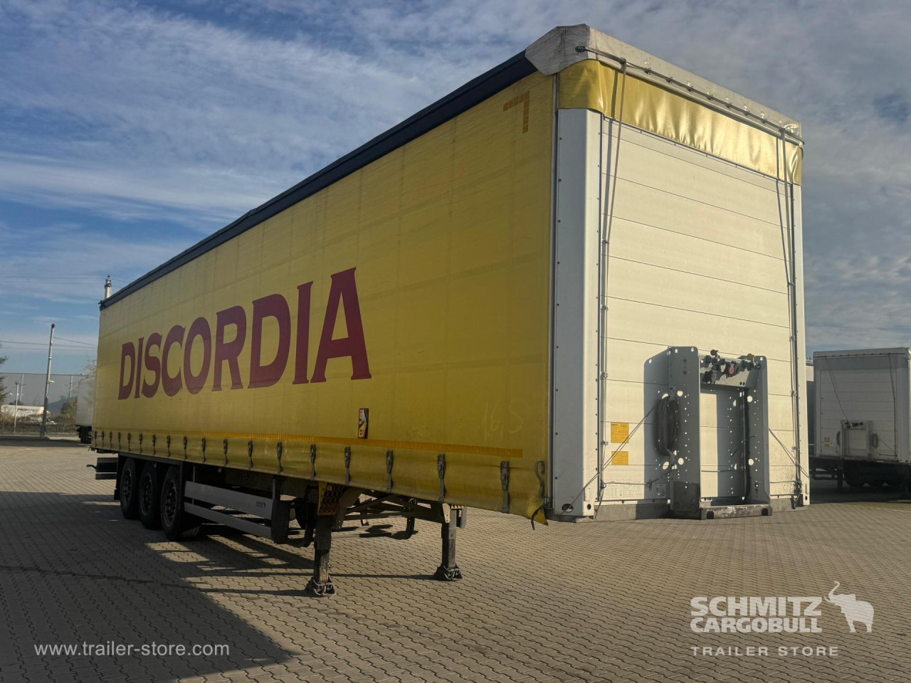 SCHMITZ Curtainsider Standard - Semi-trailer dengan terpal samping: gambar 4 SCHMITZ Curtainsider Standard - Semi-trailer dengan terpal samping: gambar 4