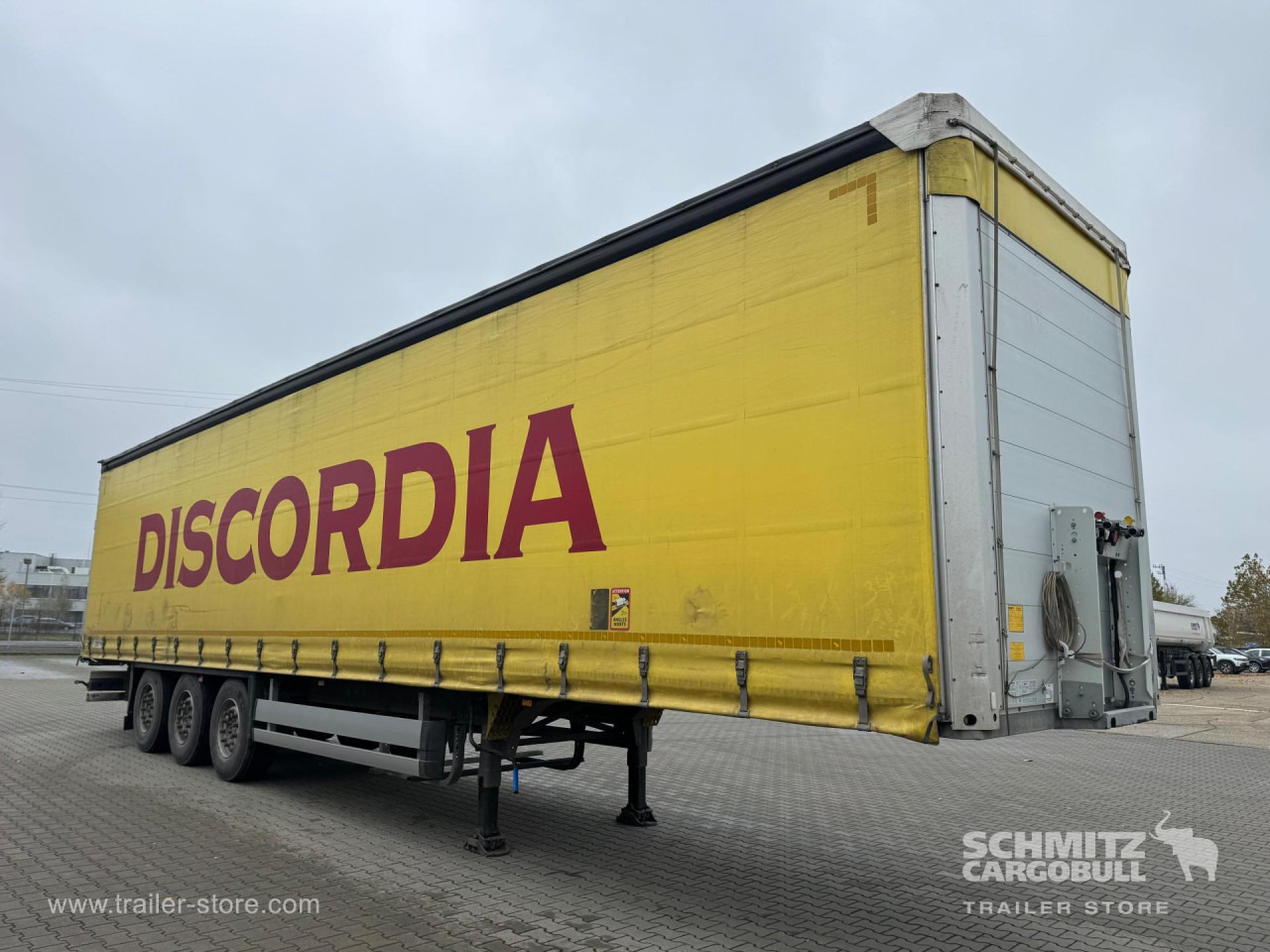 SCHMITZ Curtainsider Standard - Semi-trailer dengan terpal samping: gambar 4 SCHMITZ Curtainsider Standard - Semi-trailer dengan terpal samping: gambar 4