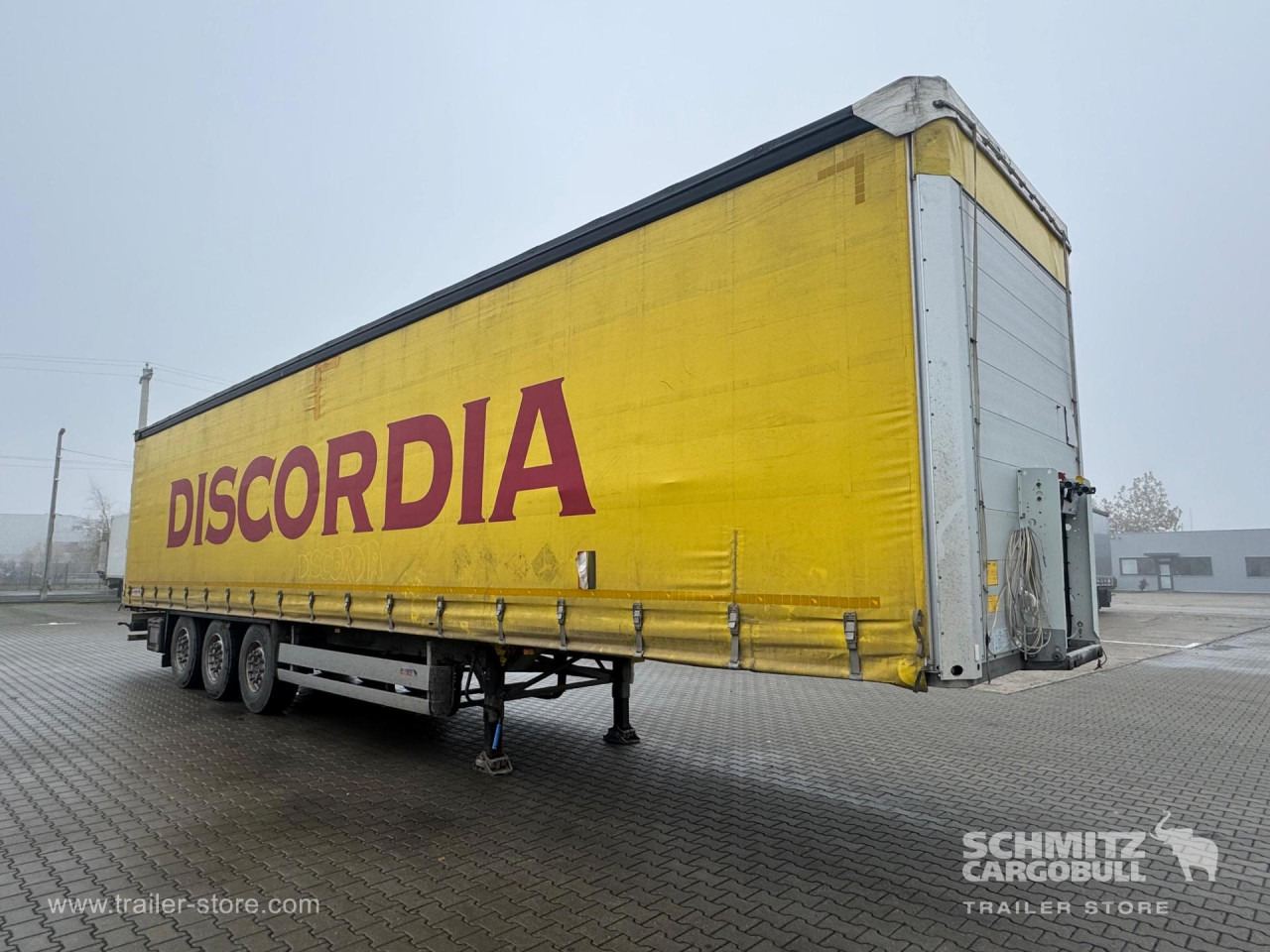SCHMITZ Curtainsider Standard - Semi-trailer dengan terpal samping: gambar 1 SCHMITZ Curtainsider Standard - Semi-trailer dengan terpal samping: gambar 1