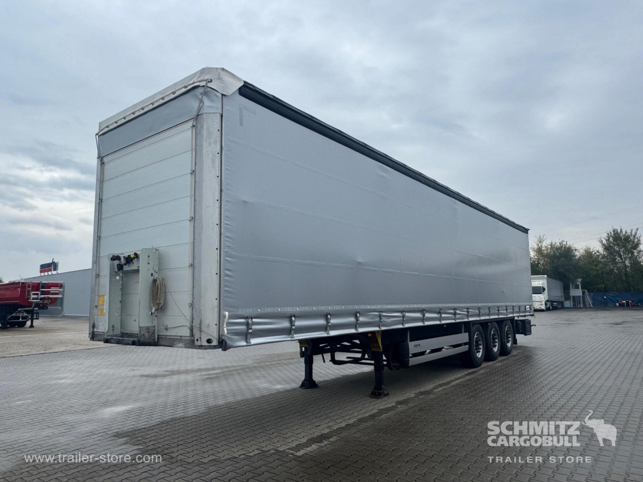 SCHMITZ Curtainsider Standard - Semi-trailer dengan terpal samping: gambar 4 SCHMITZ Curtainsider Standard - Semi-trailer dengan terpal samping: gambar 4