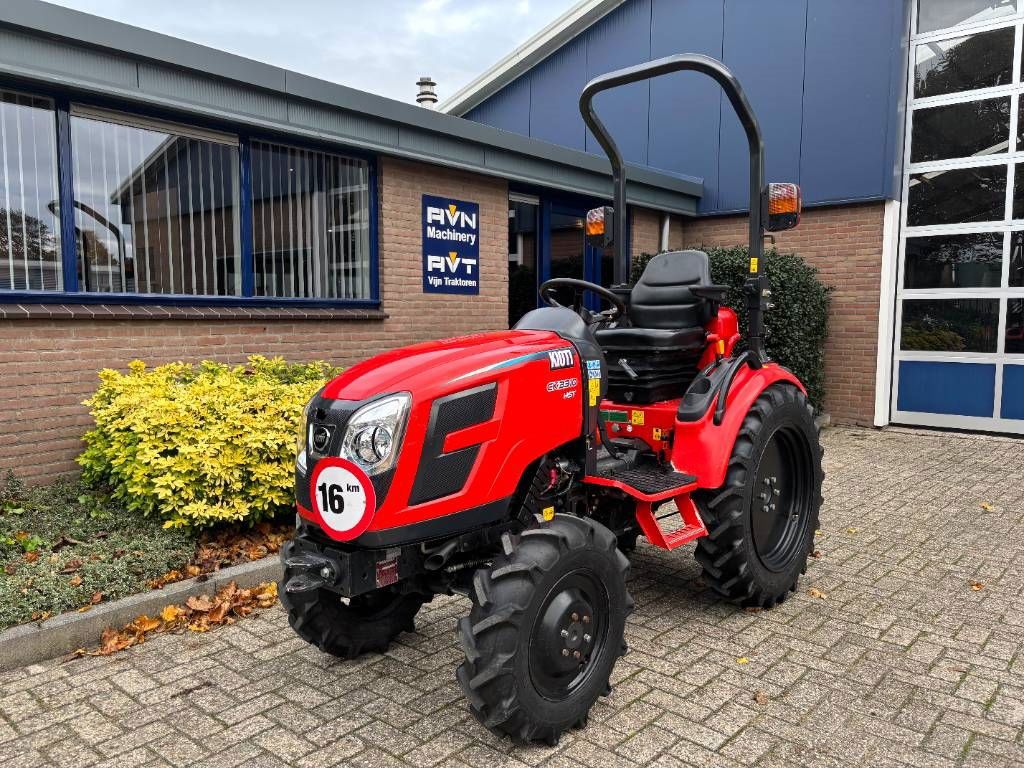 Kioti CK 3310 HST - Traktor kompak: gambar 2 Kioti CK 3310 HST - Traktor kompak: gambar 2