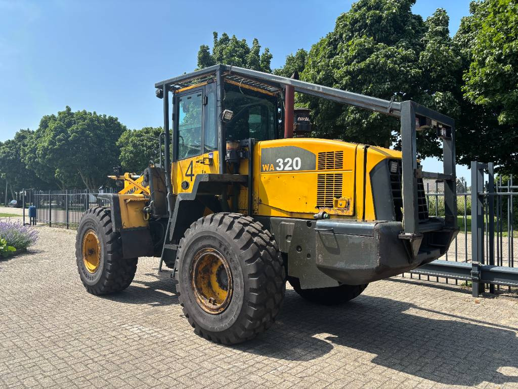 Komatsu WA 320-5 - Wheel loader: gambar 3 Komatsu WA 320-5 - Wheel loader: gambar 3